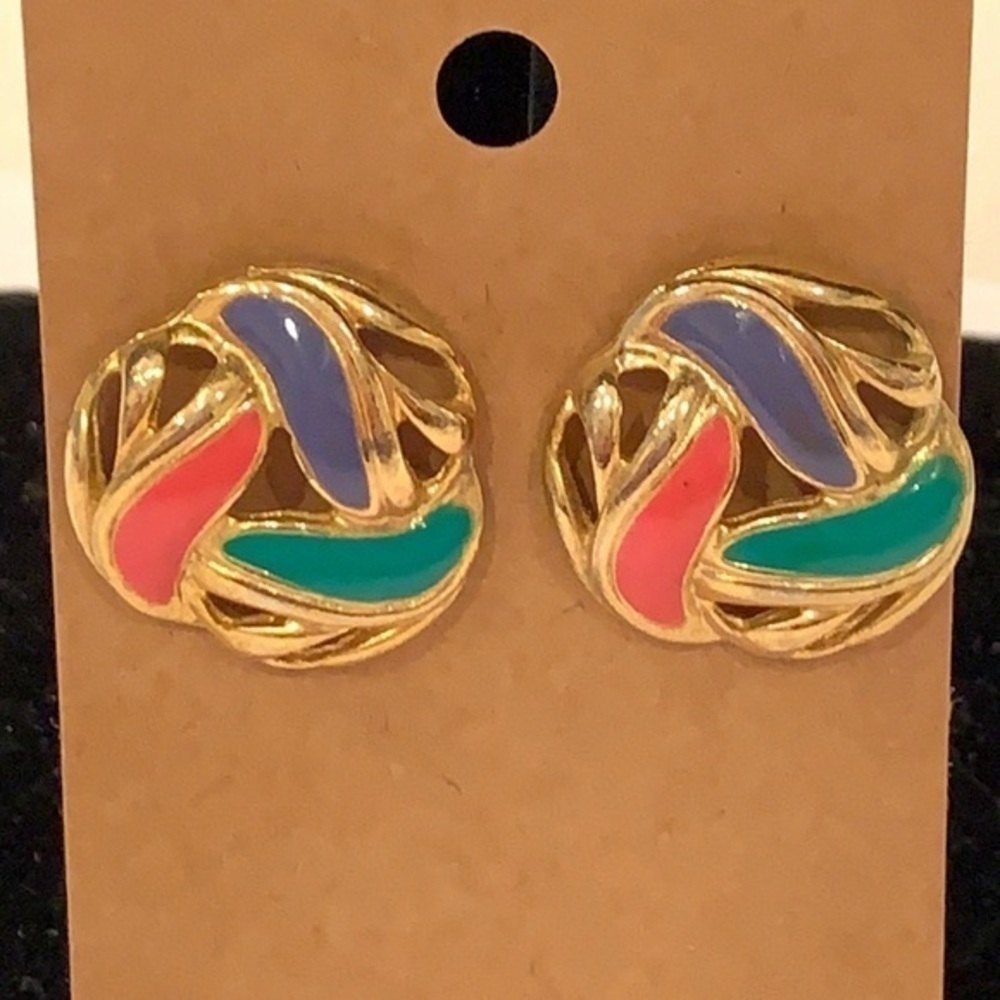 💐5/25 post gold tone green enamel statement